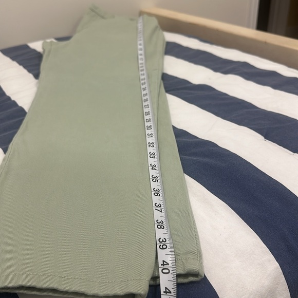 Gloria Vanderbilt Sage denim pants. Used in good condition - Picture 10 of 12